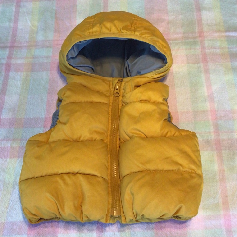 Gap baby down vest with hood.